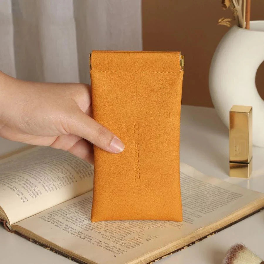 Brandary™ - slim leather organizer with snap closure (2+2 Free)