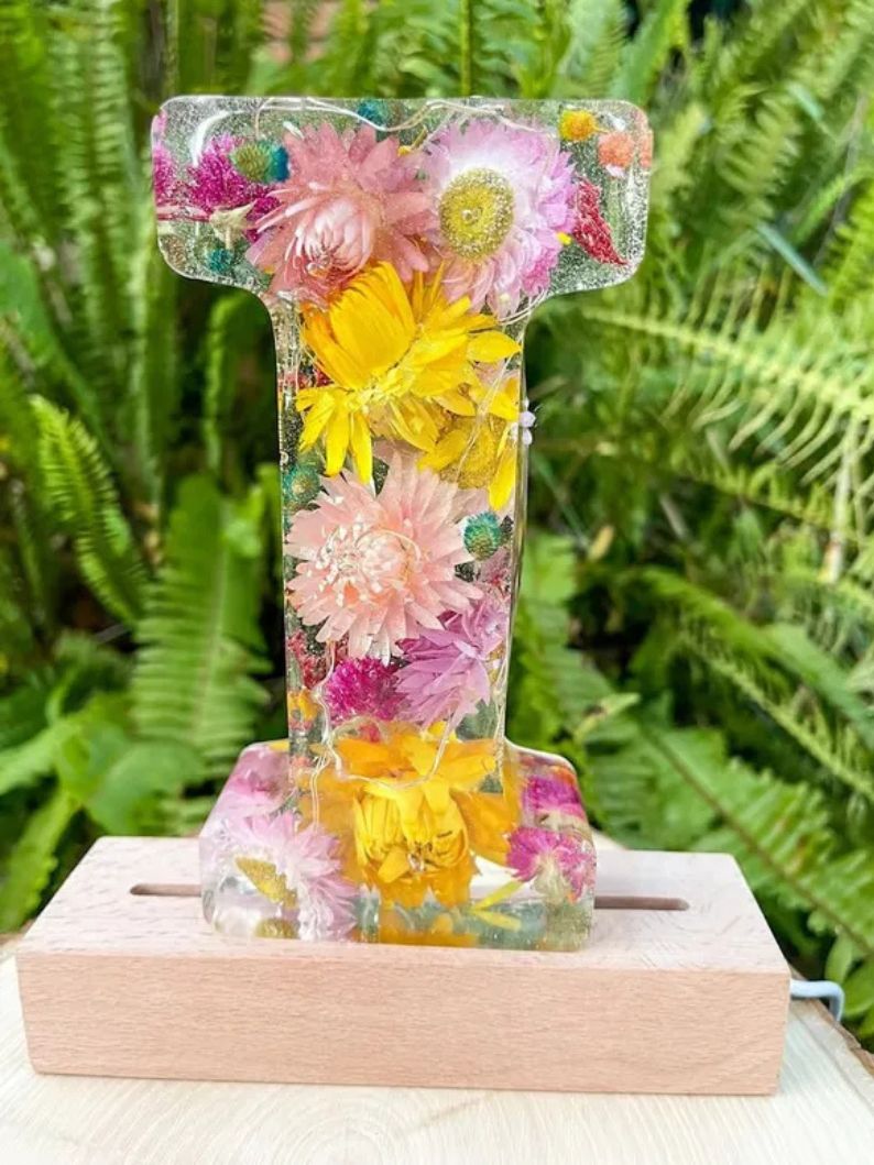 Florenza™ – Floral Resin Night Light (50% Off)