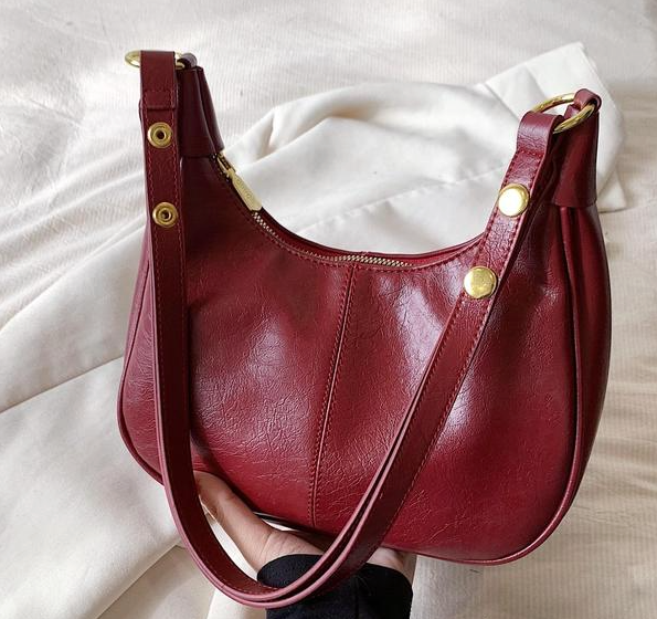 Selvaya™ – Crescent Shoulder Bag in Supple Leather (50% Off)