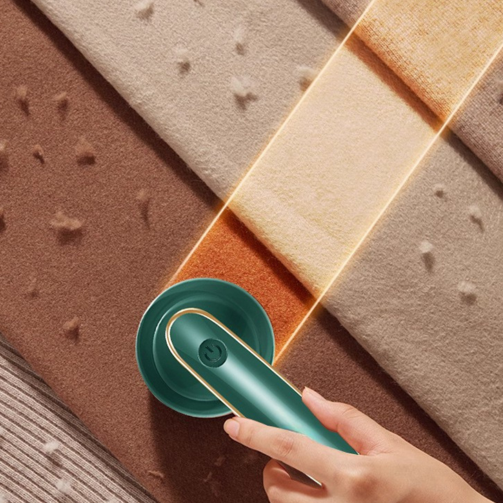 Velvra™ – Smooth-Glide Lint Remover