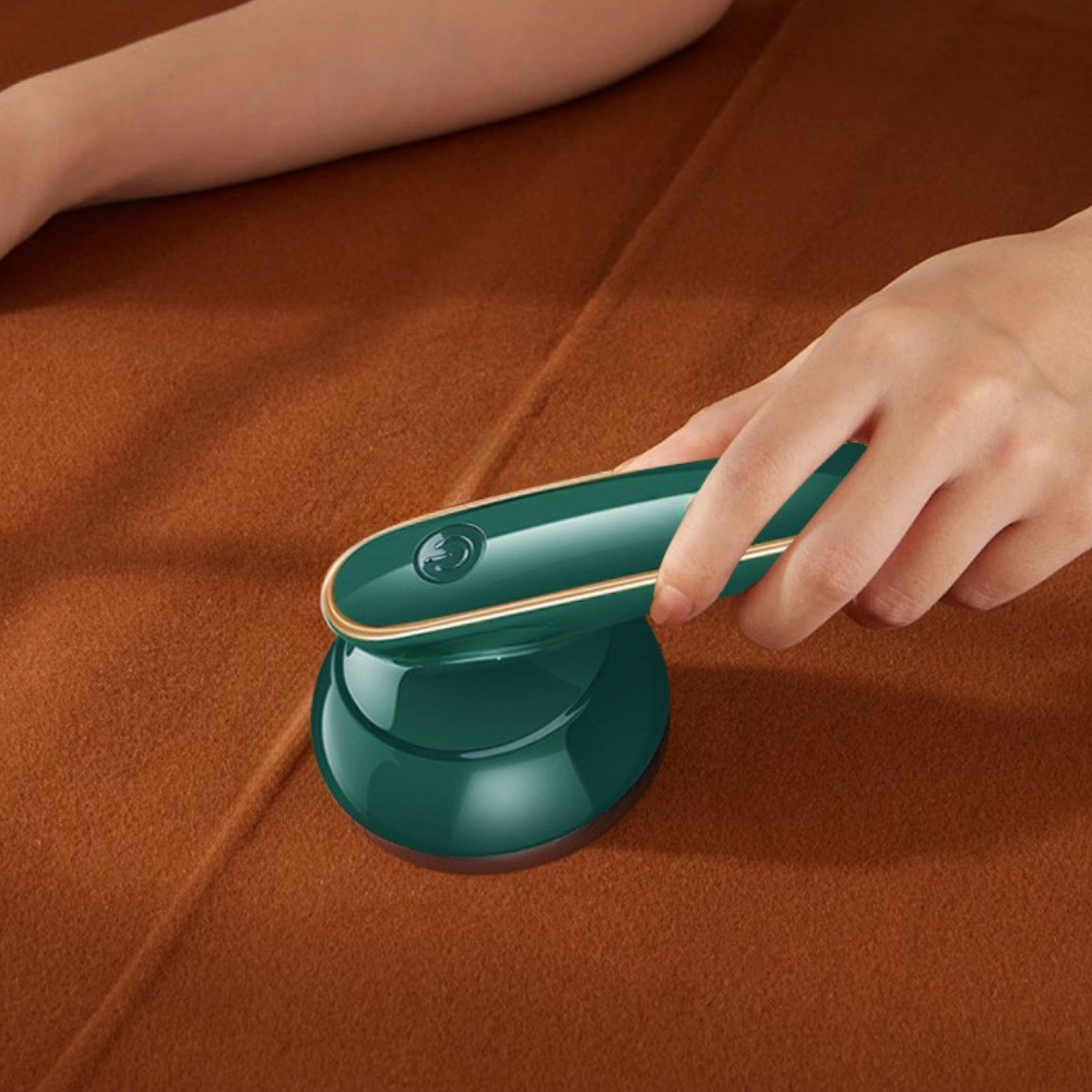 Velvra™ – Smooth-Glide Lint Remover