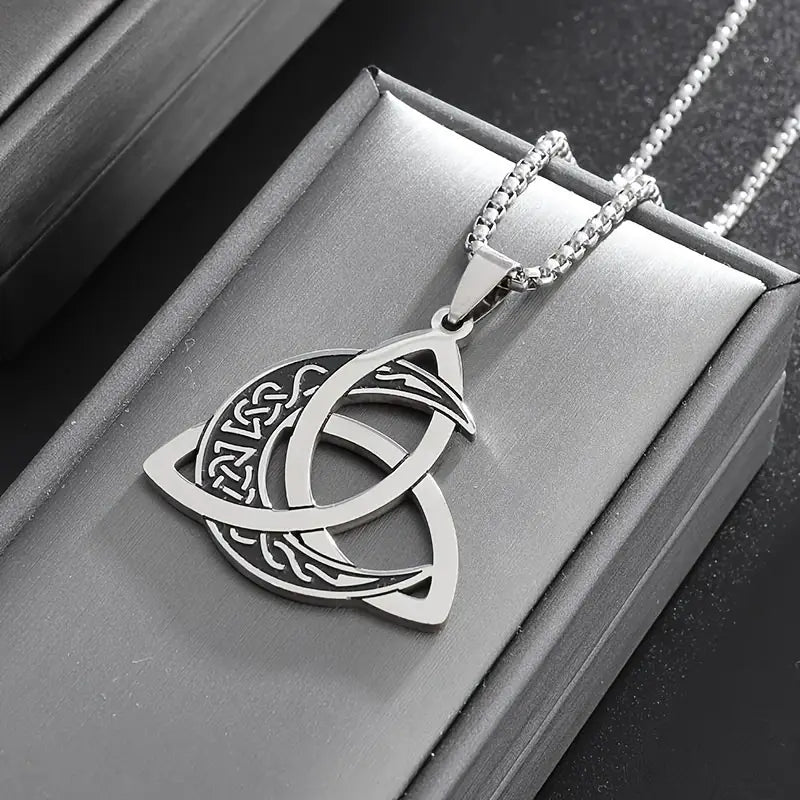 Mythara™ – Viking Trinity Knot Moon Necklace (1+1 Free)
