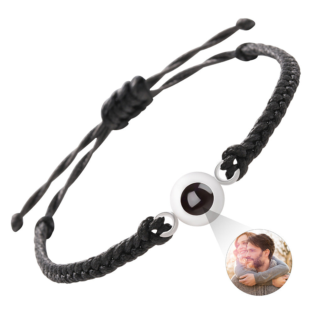 Amoura™ – Personalized Projection Bracelet for Cherished Moments