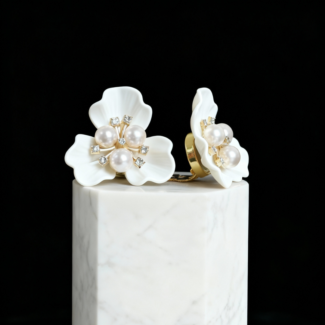 Petaline™ – Delicate Shirt Brooch Accent (35% Off)