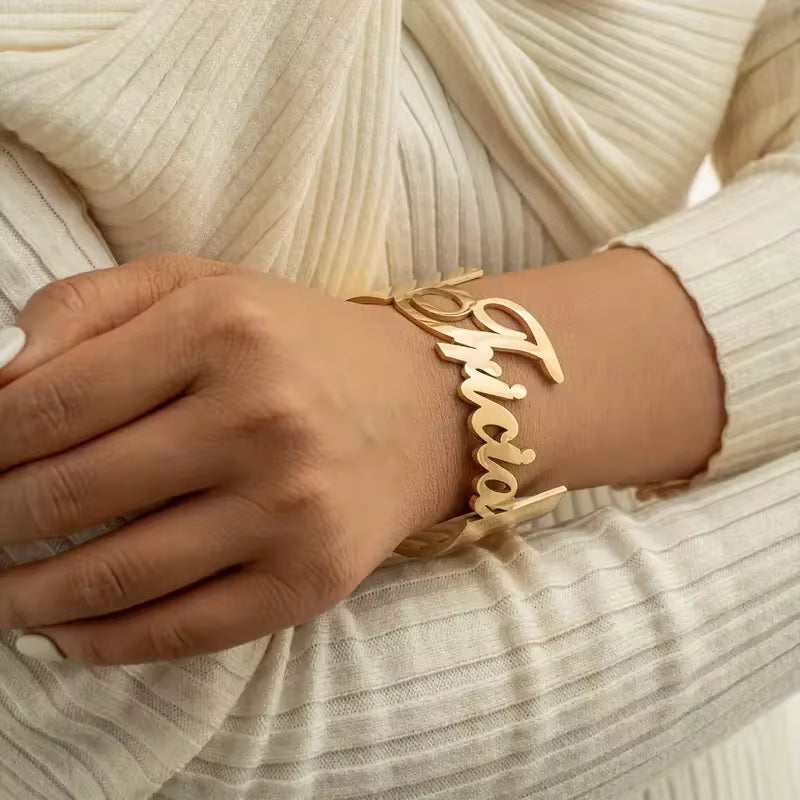 Aurelya™ – Personalized Name Bangle (50% Off)