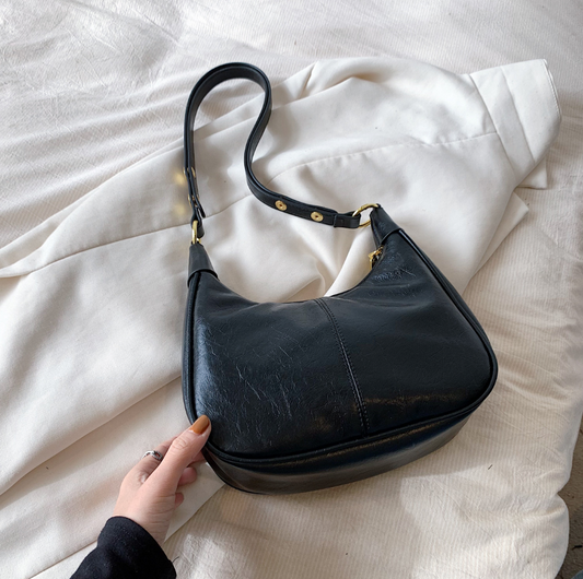 Selvaya™ – Crescent Shoulder Bag in Supple Leather (50% Off)