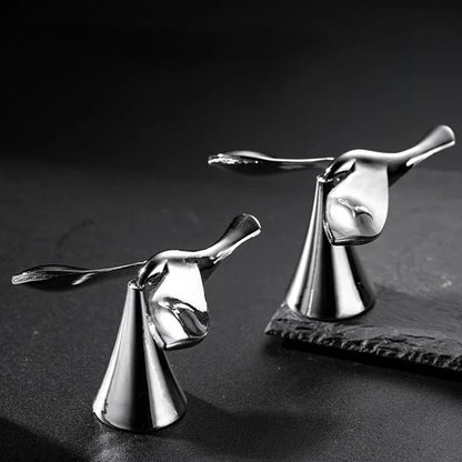 Aviro™ - Balancing Bird Bottle Opener (50% Off)