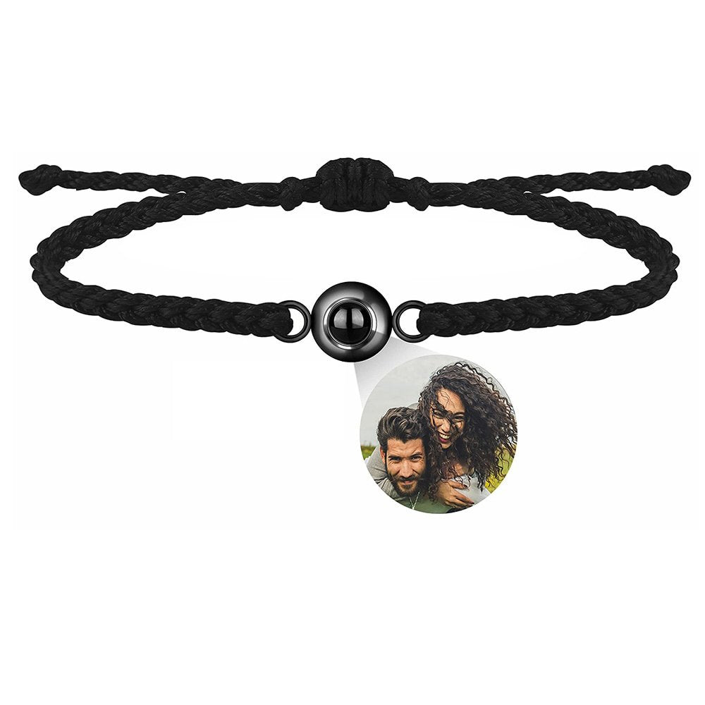 Amoura™ – Personalized Projection Bracelet for Cherished Moments